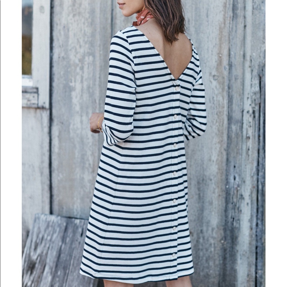 Amour Vert Trista V-back dress